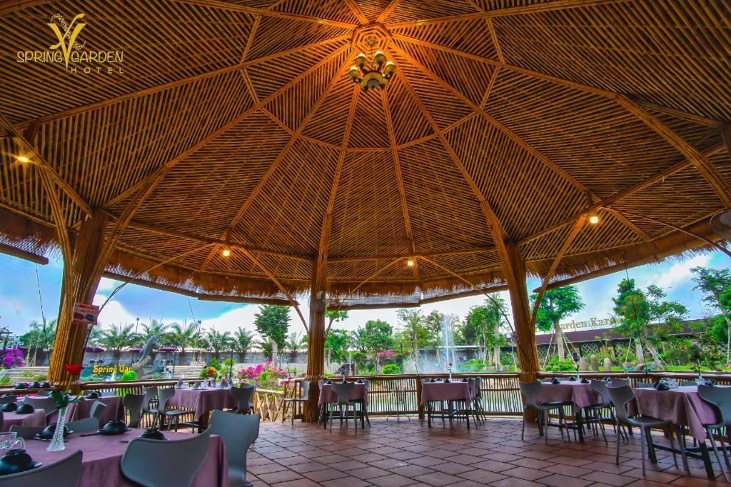 Spring Garden Hotel Lk Long Khanh Exteriör bild