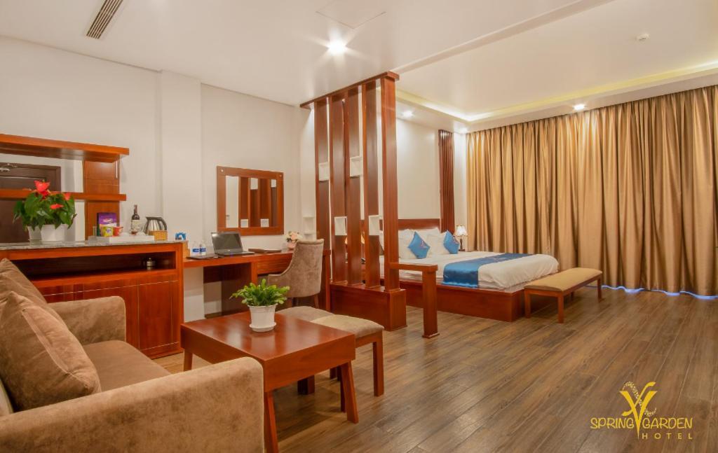 Spring Garden Hotel Lk Long Khanh Exteriör bild
