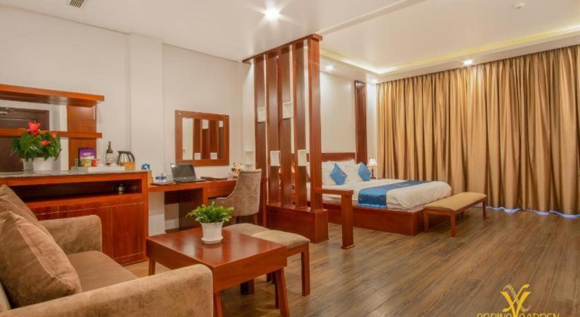 Spring Garden Hotel Lk Long Khanh Exteriör bild